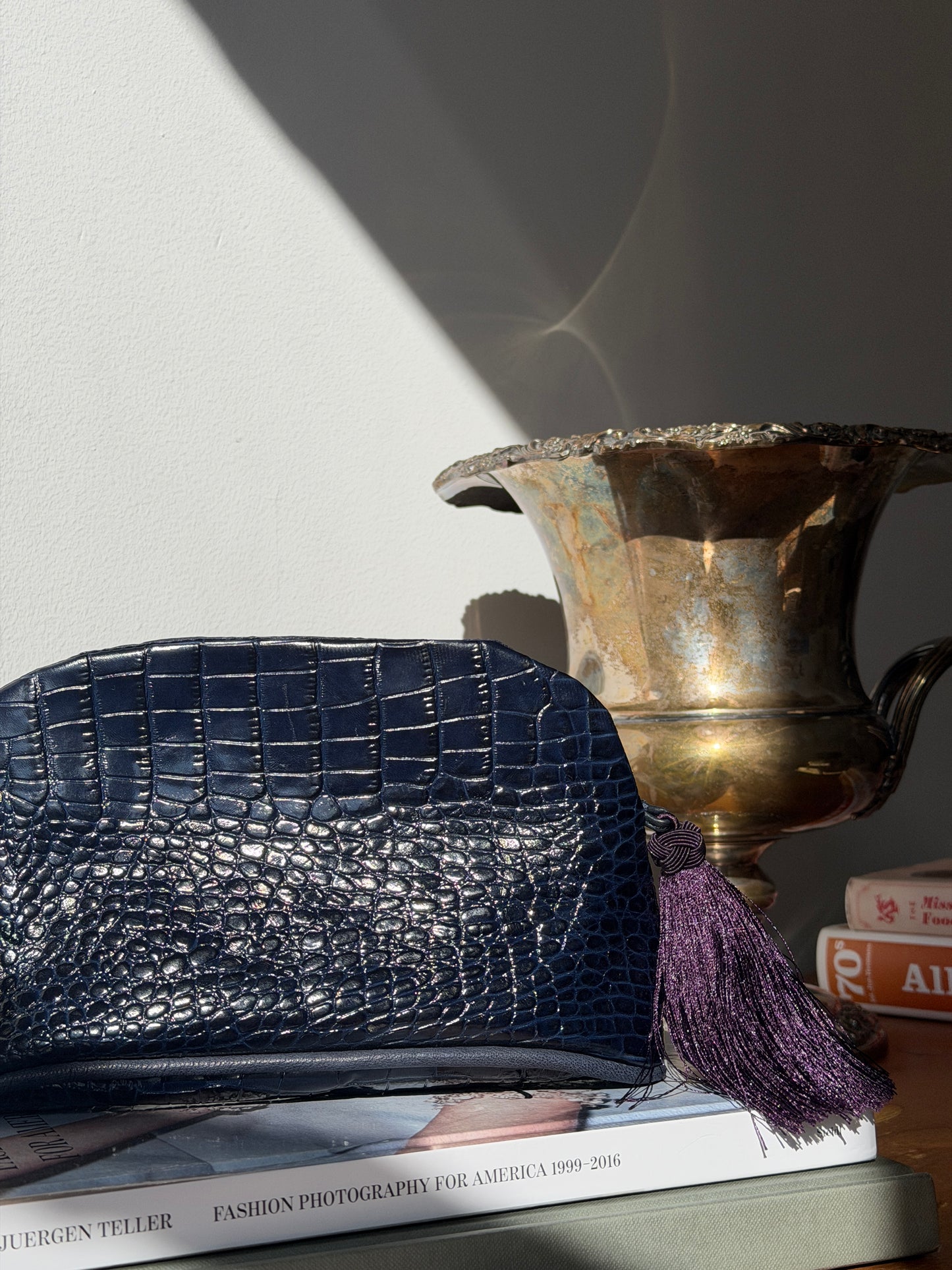 Le Pouch in Midnight