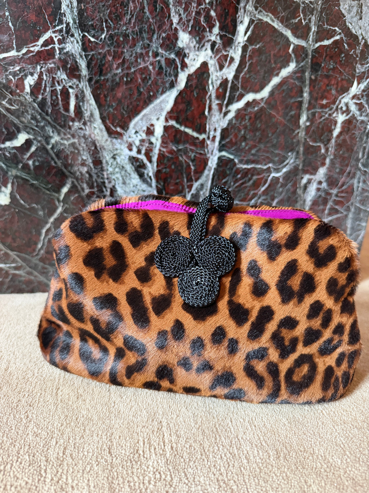 Le Pouch in Leopard