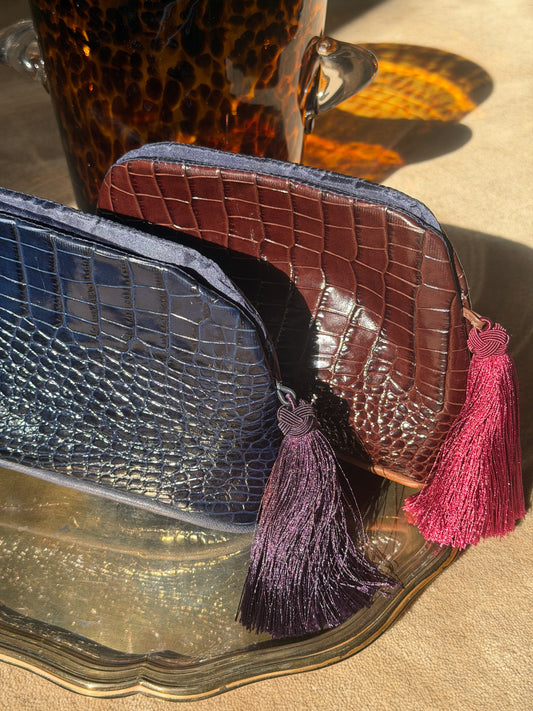 Le Pouch in Midnight