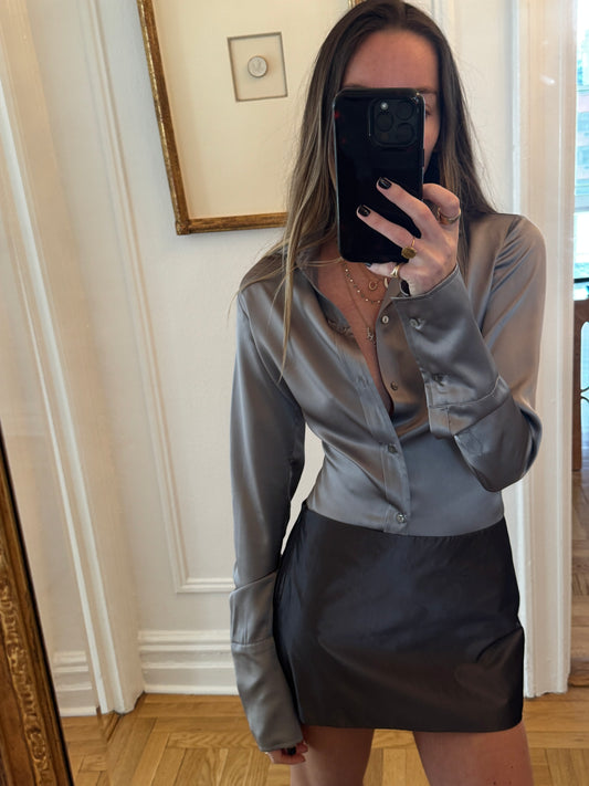 Le Taffeta Mini in Grey Pearl