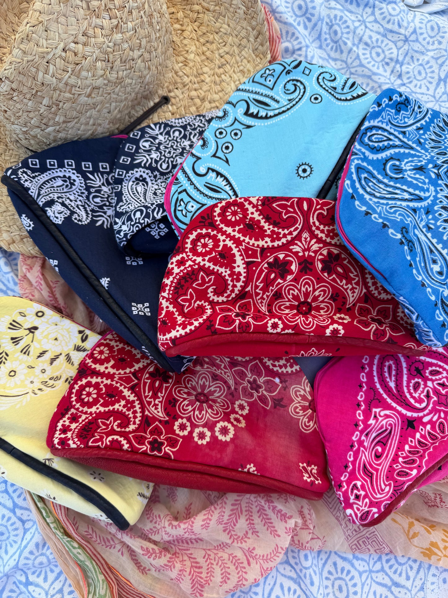 Le Bandana Pouch in Cherry