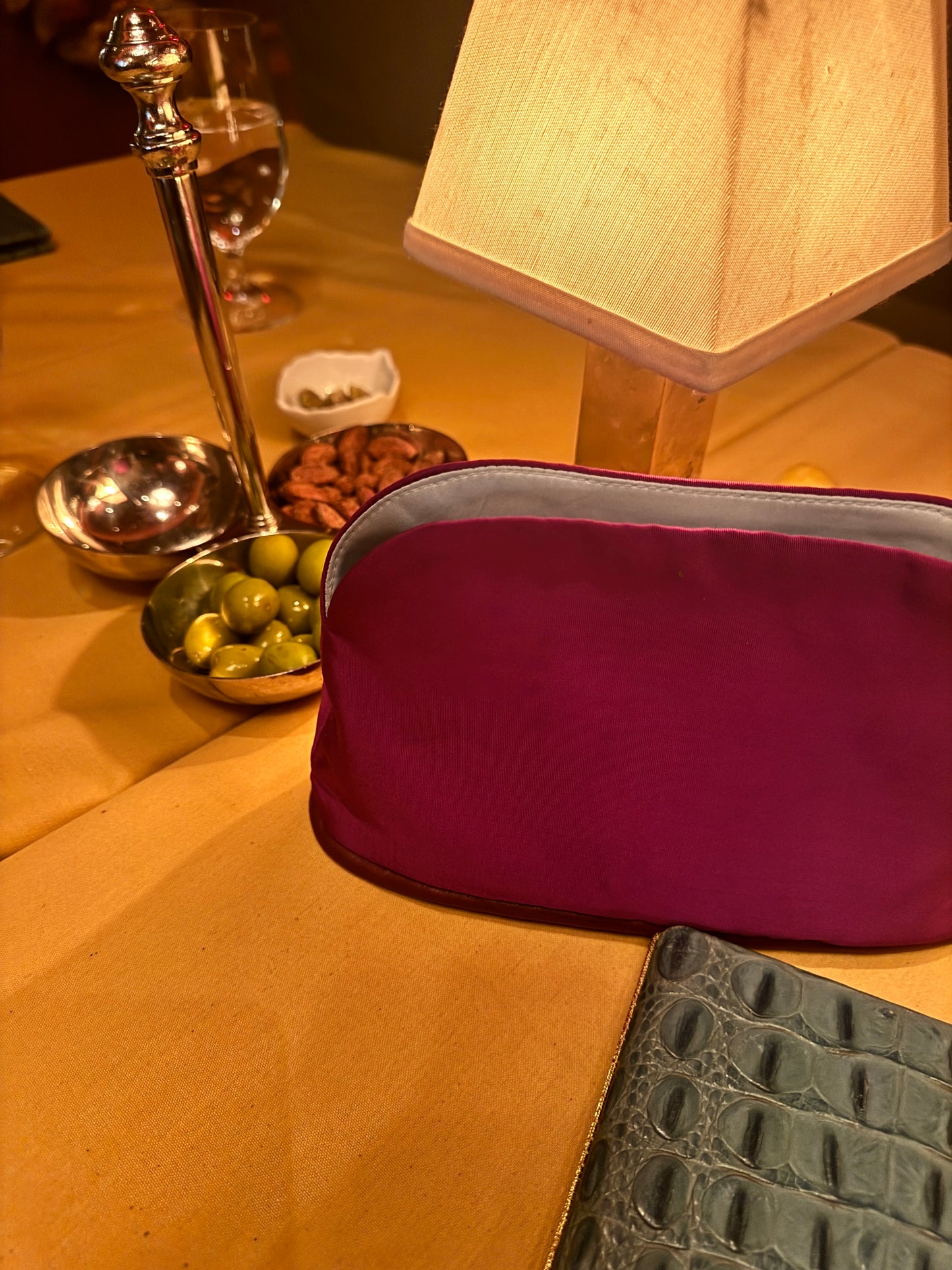 Le Taffeta Pouch in Aubergine